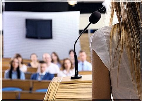 3 Strategies to Overcome Fear of Public Speaking