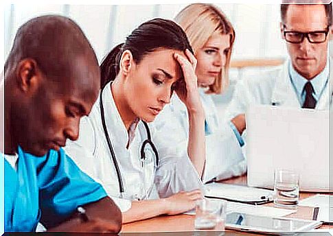 Burnout syndrome in healthcare professionals